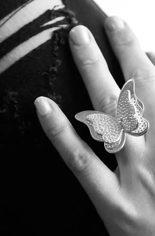 BLOND HOUR - Butterfly Ring Large - Silver New