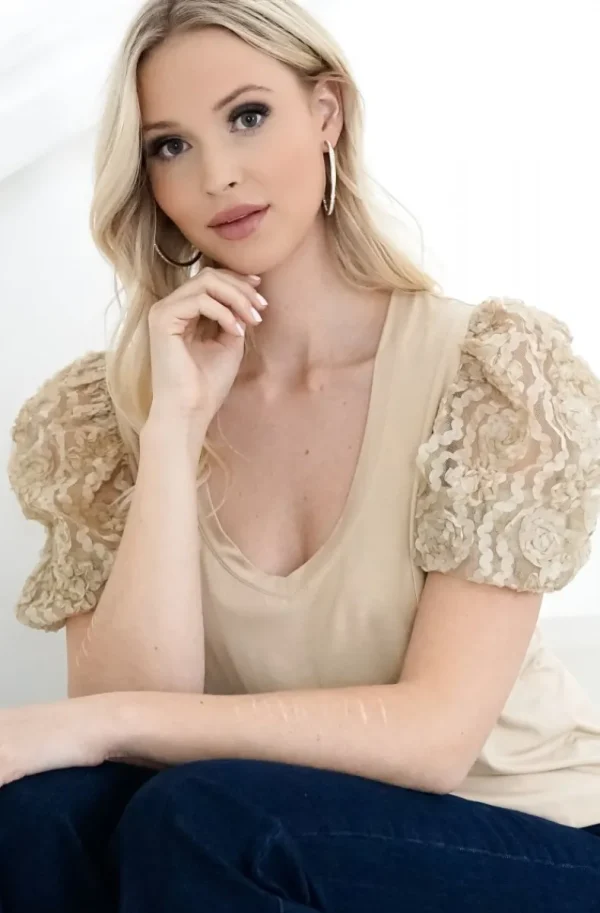 BLOND HOUR - Flower Top - Sand Sale