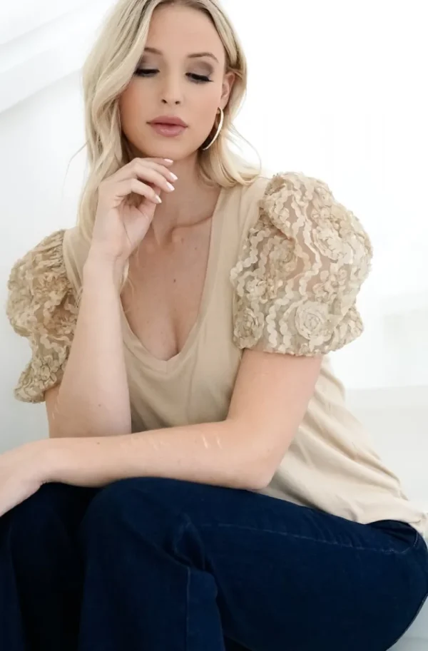 BLOND HOUR - Flower Top - Sand Sale