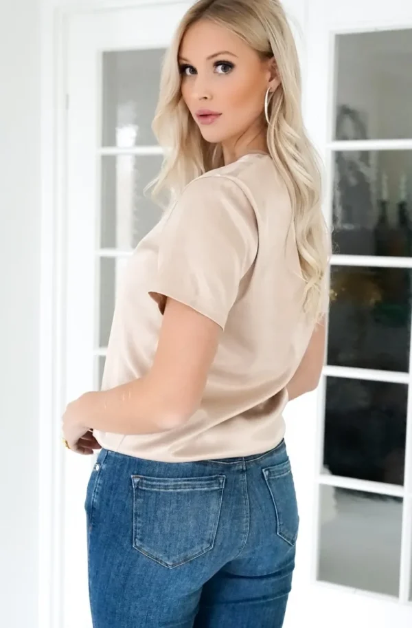 BLOND HOUR - Perfect Shiny Roundneck Top - Champagne Hot