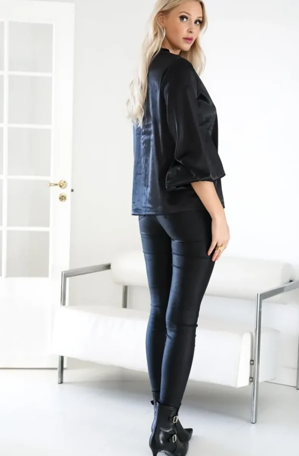 BLOND HOUR - Pure Top - Black Best