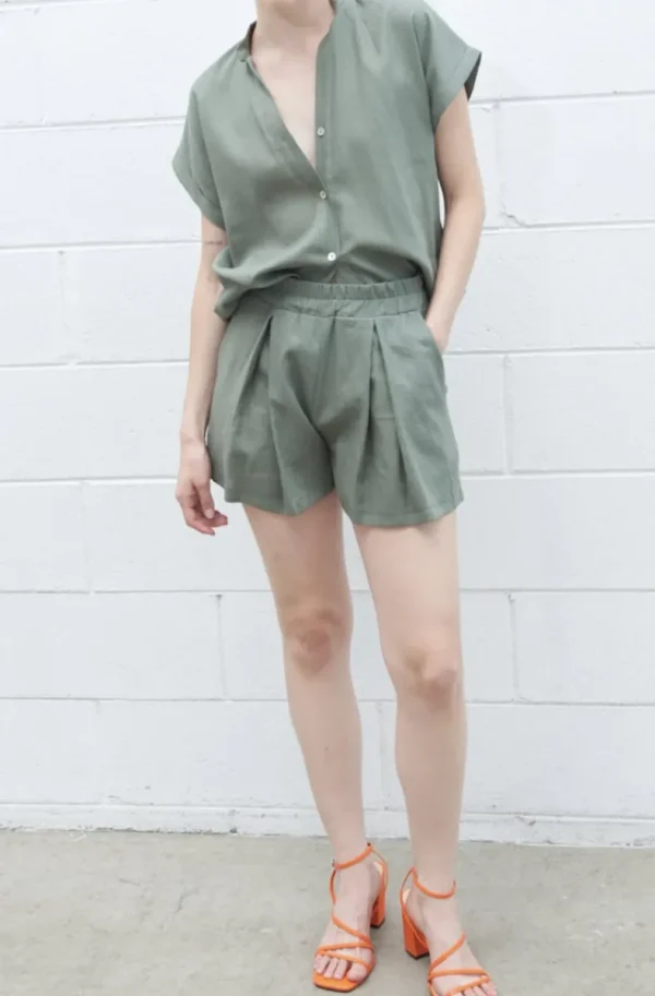 MIXED BRANDS - Linen Shorts Military Green Clearance