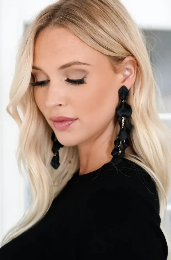 MIXED BRANDS - Long petal earings 520-72 - Black Online
