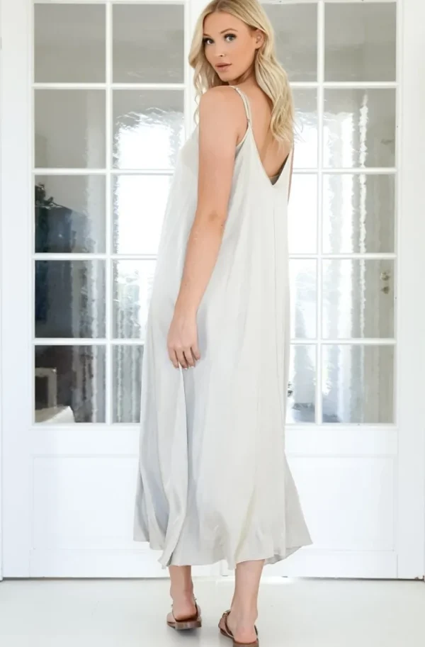 MIXED BRANDS - Long V-neck Dress - Sand Online