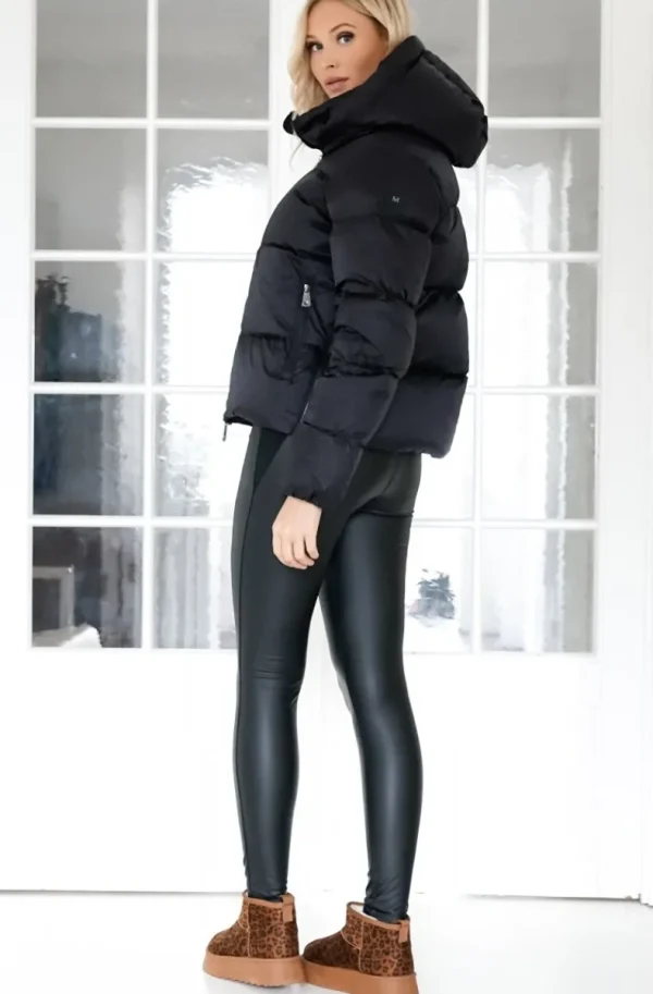 MONEL - Val Cenis Short No Neck-logo - Black Sale