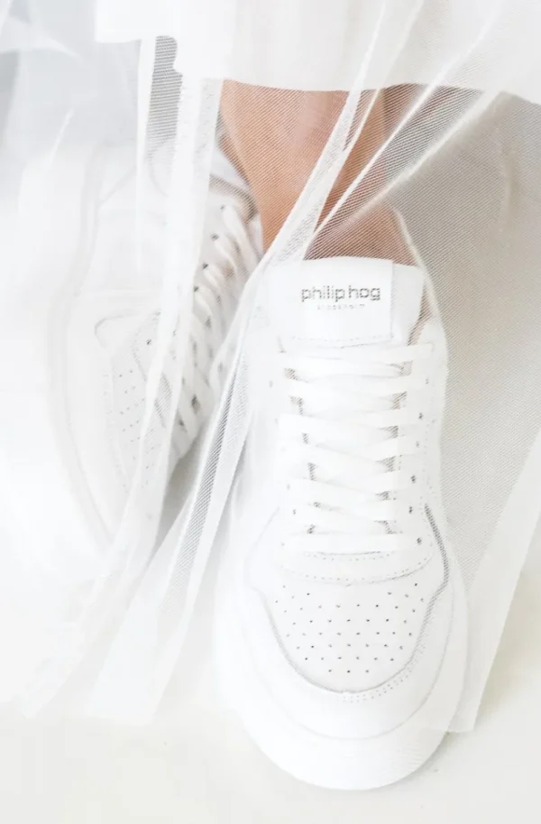 Plain Vanilla & Other Brands We Love Philip Hog - Nina - White Outlet